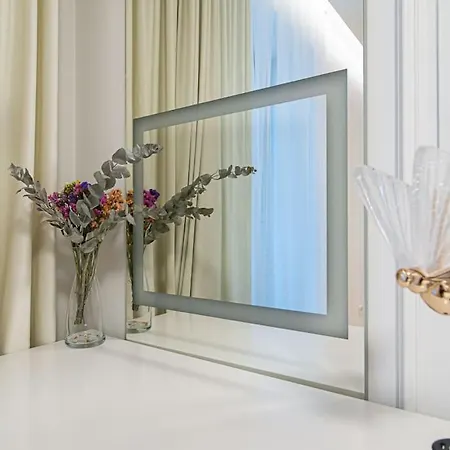 Stylish With Balcony By Urban Rent * 빌뉴스